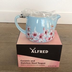 Alfred Teapot - NEW in packaging